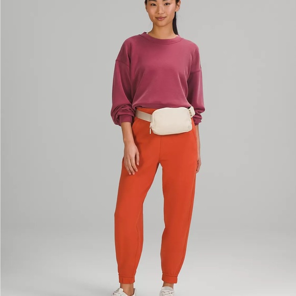 NWT Lululemon Everywhere Belt Bag - White Opal - Tik Tok Viral Bag! - Picture 2 of 7